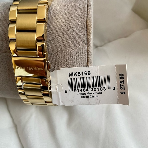 NEW, Michael Kors ( Men/ Women) watch , with tag, box. One stone is missing. - Picture 3 of 3